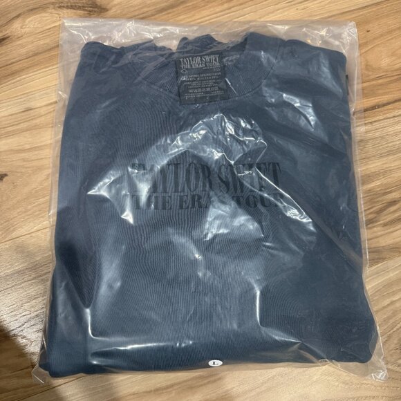 Taylor Swift | Eras Tour 2024 Official Merch Crew Neck Blue Sweatshirt | New - Picture 8 of 13